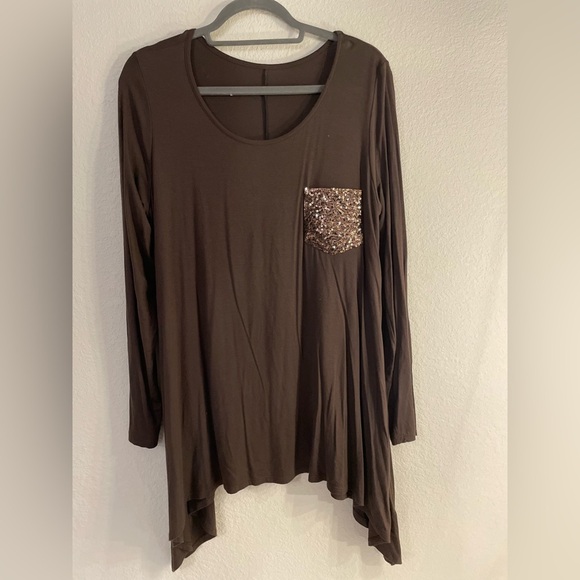 Olive green Long Sleeve Top with Gold Sequin Pocket - Picture 5 of 6